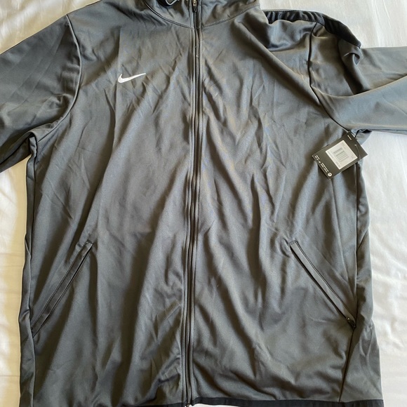 NWT Nike zip up jacket - Picture 1 of 4